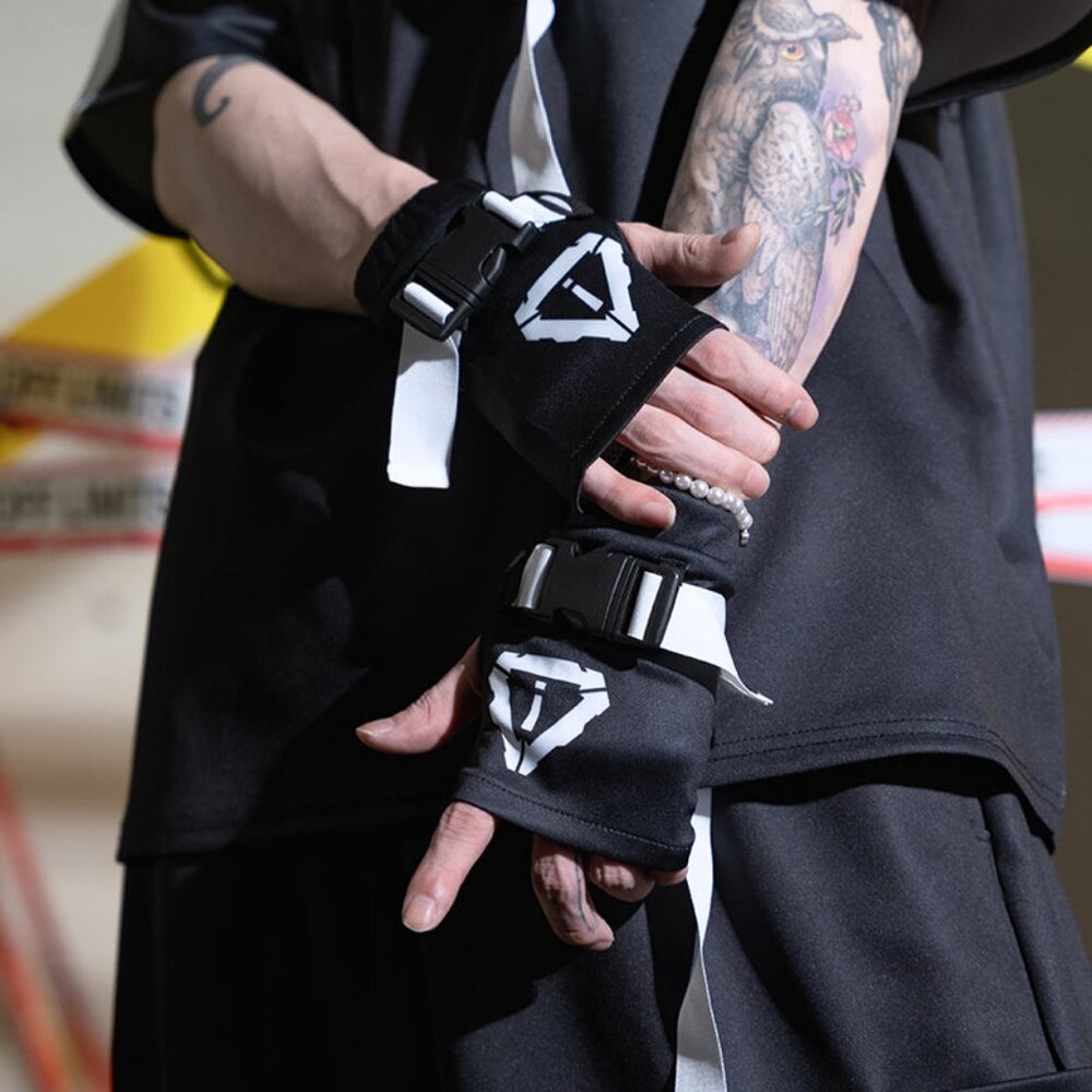 Error Code Cyberpunk Tech Black White Arm Warmer